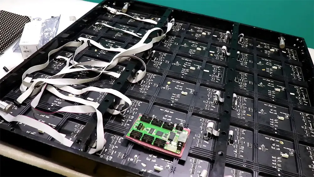 Como montar um painel de LED