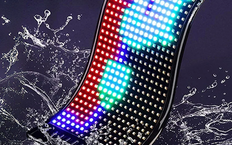 Dustproof and waterproof, play without worries.