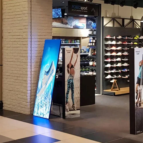 Painel-de-LED-para-pôsteres