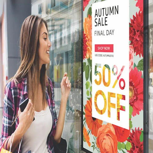 Outdoor voltado para a vitrine