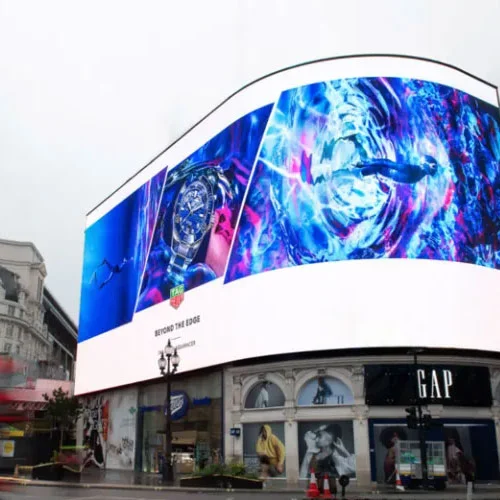 Tela-de-LED-de-fachada-de-passo-fino