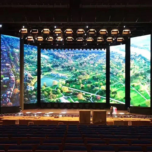 Светодиодная панель P10 для использования внутри помещений.